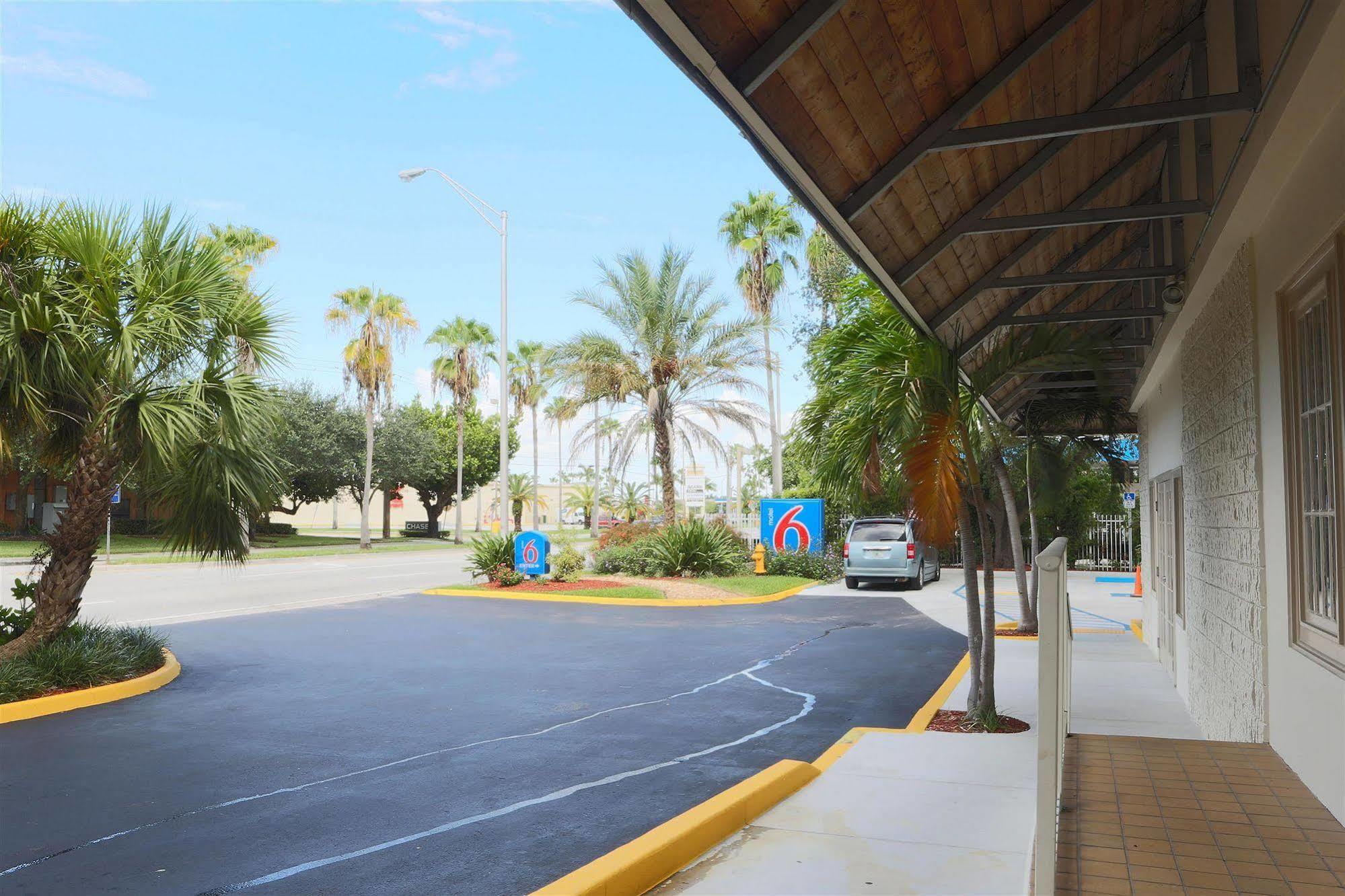 Motel 6-Cutler Bay, Fl Ngoại thất bức ảnh